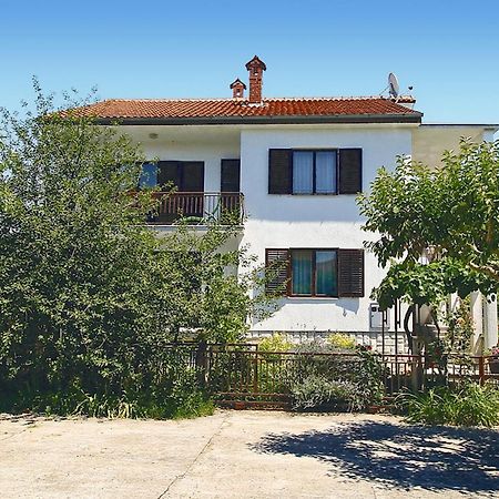 Gorgeous Apartment In Umag With Wifi Экстерьер фото